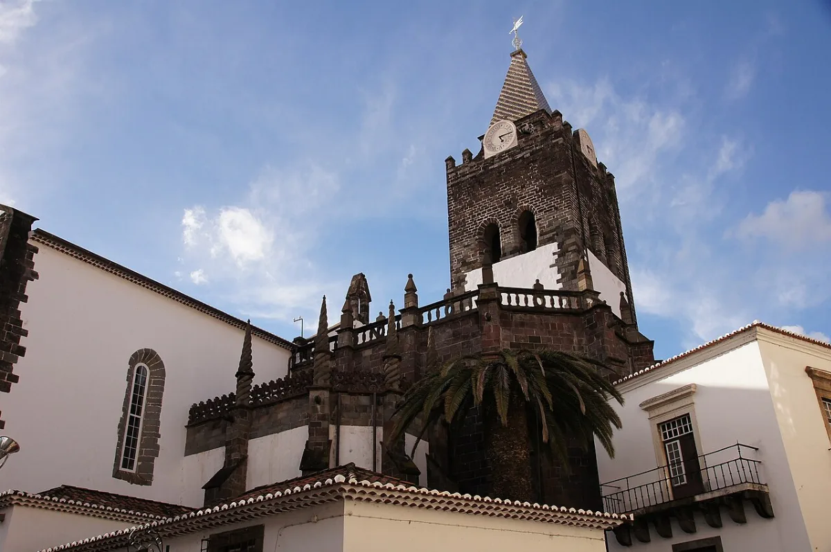Busto do Dr. Francisco Fulgenio Andrade